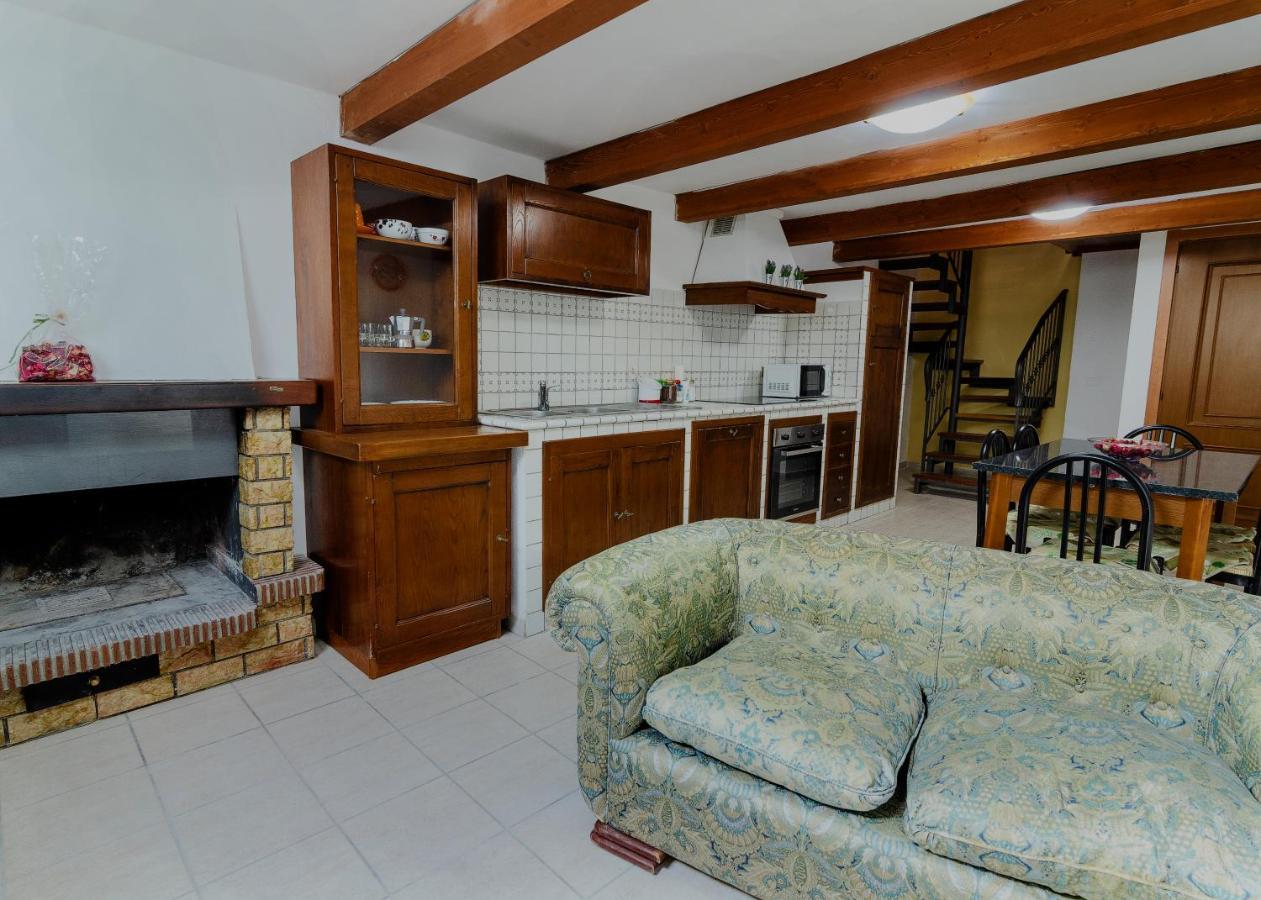 Casa Vacanze Gran Sasso Castel del Monte  Dış mekan fotoğraf